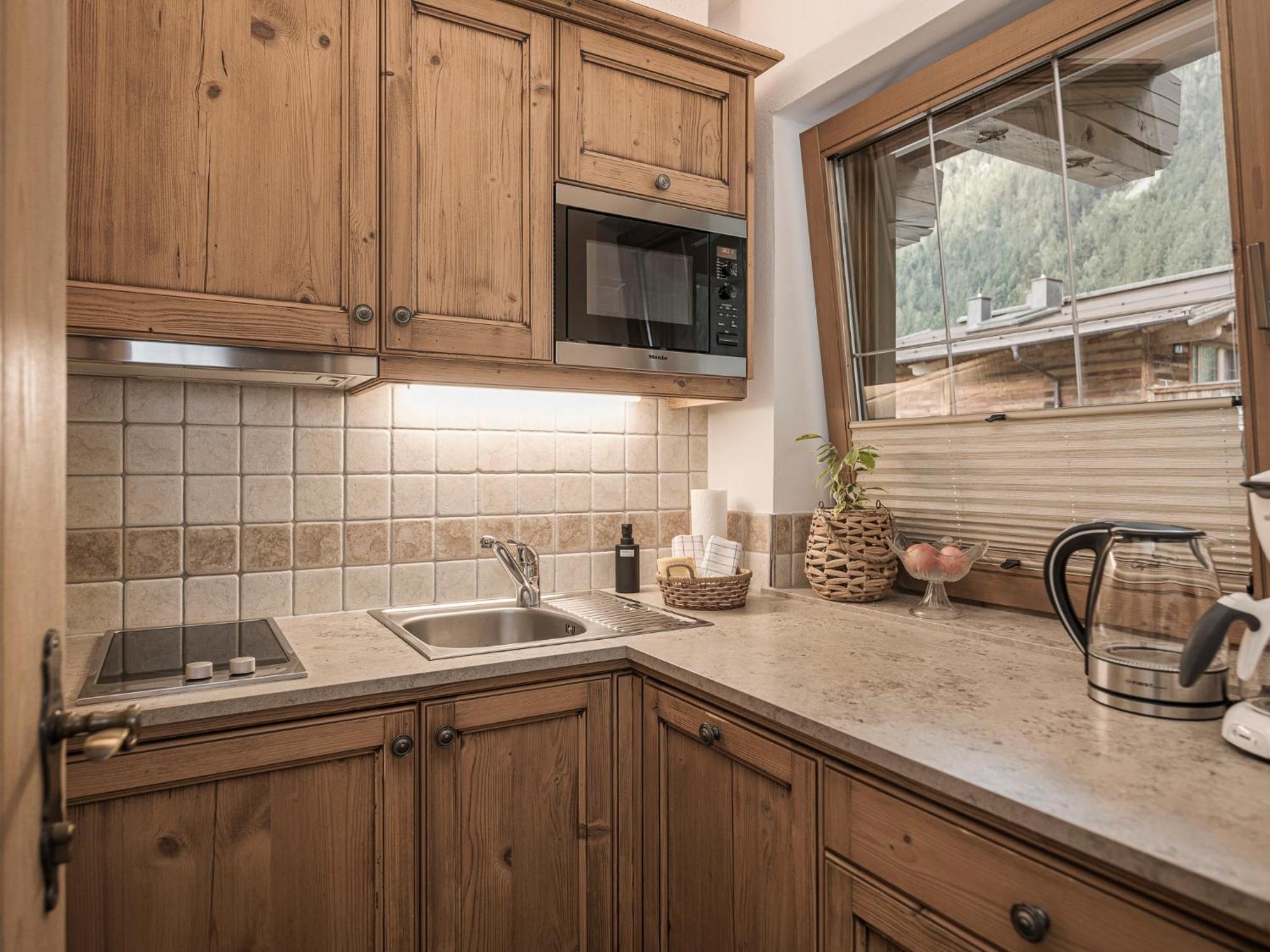 Apparthotel "Landhaus Veronika" Mayrhofen Luaran gambar